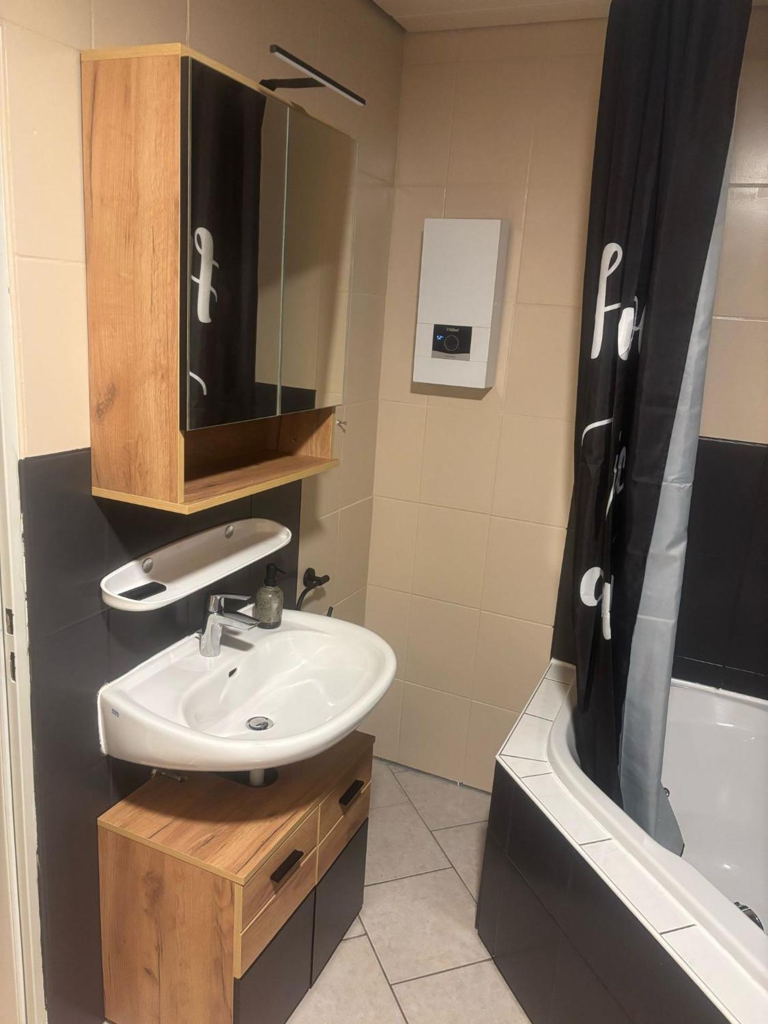 Ferienwohnung Klosterblick Bastheim Bagian luar foto